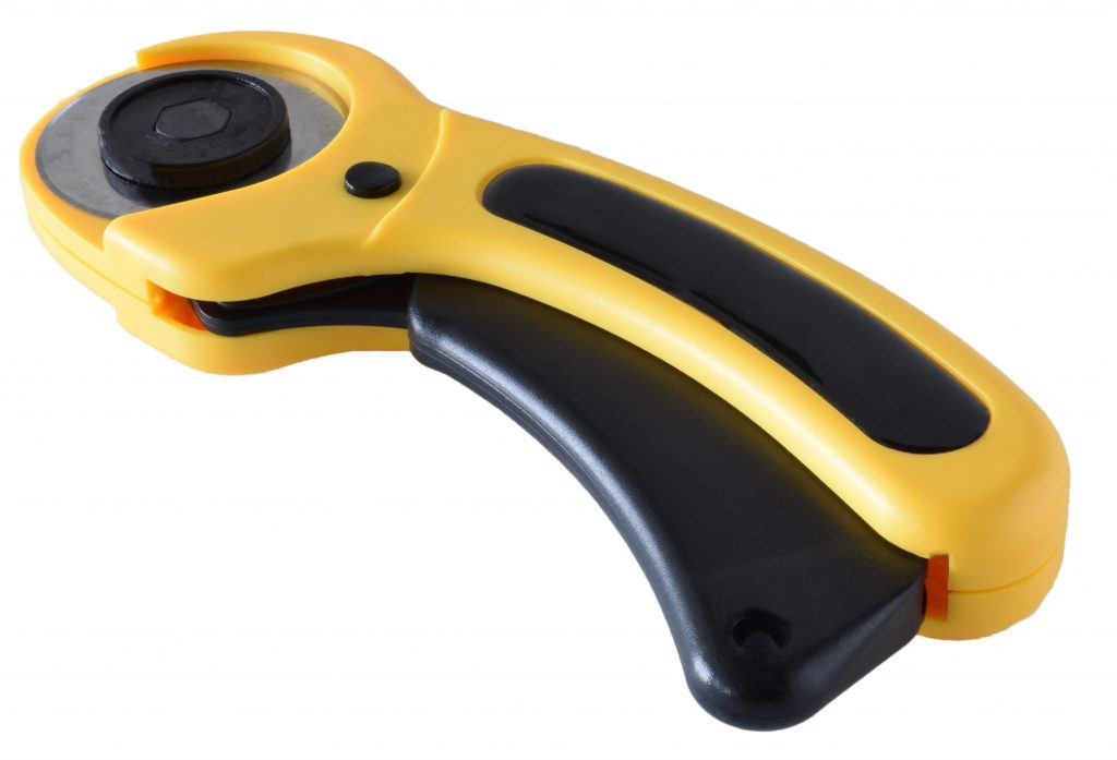 Deluxe Rotary Cutter Quilter's Cut